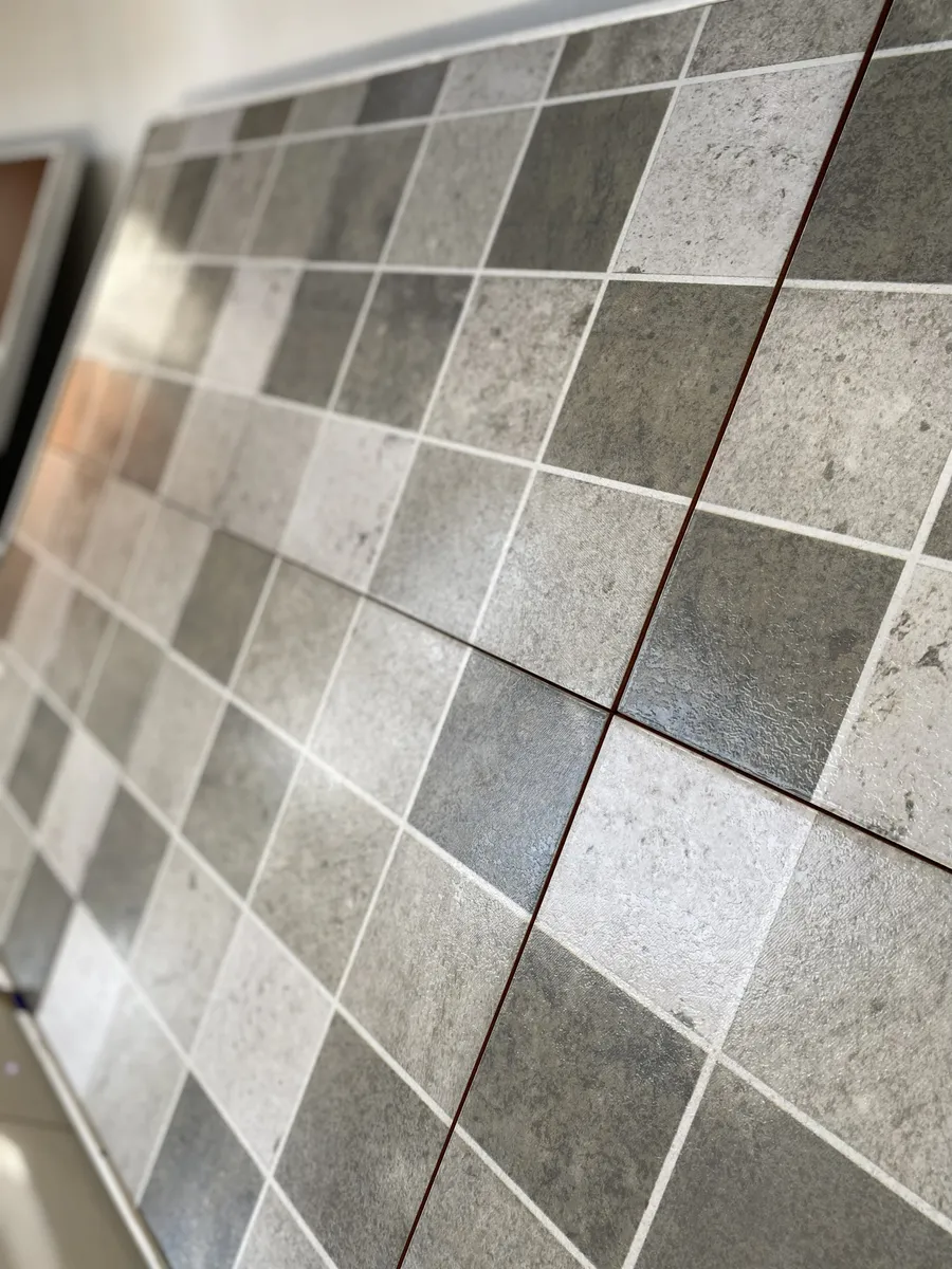 Ceramica Salteña bali verde pileta 43x43